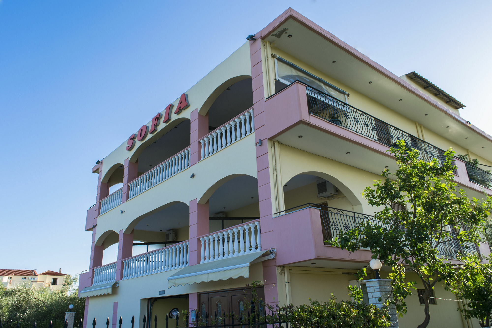 Sofia Apartments Mavrovoúnion المظهر الخارجي الصورة